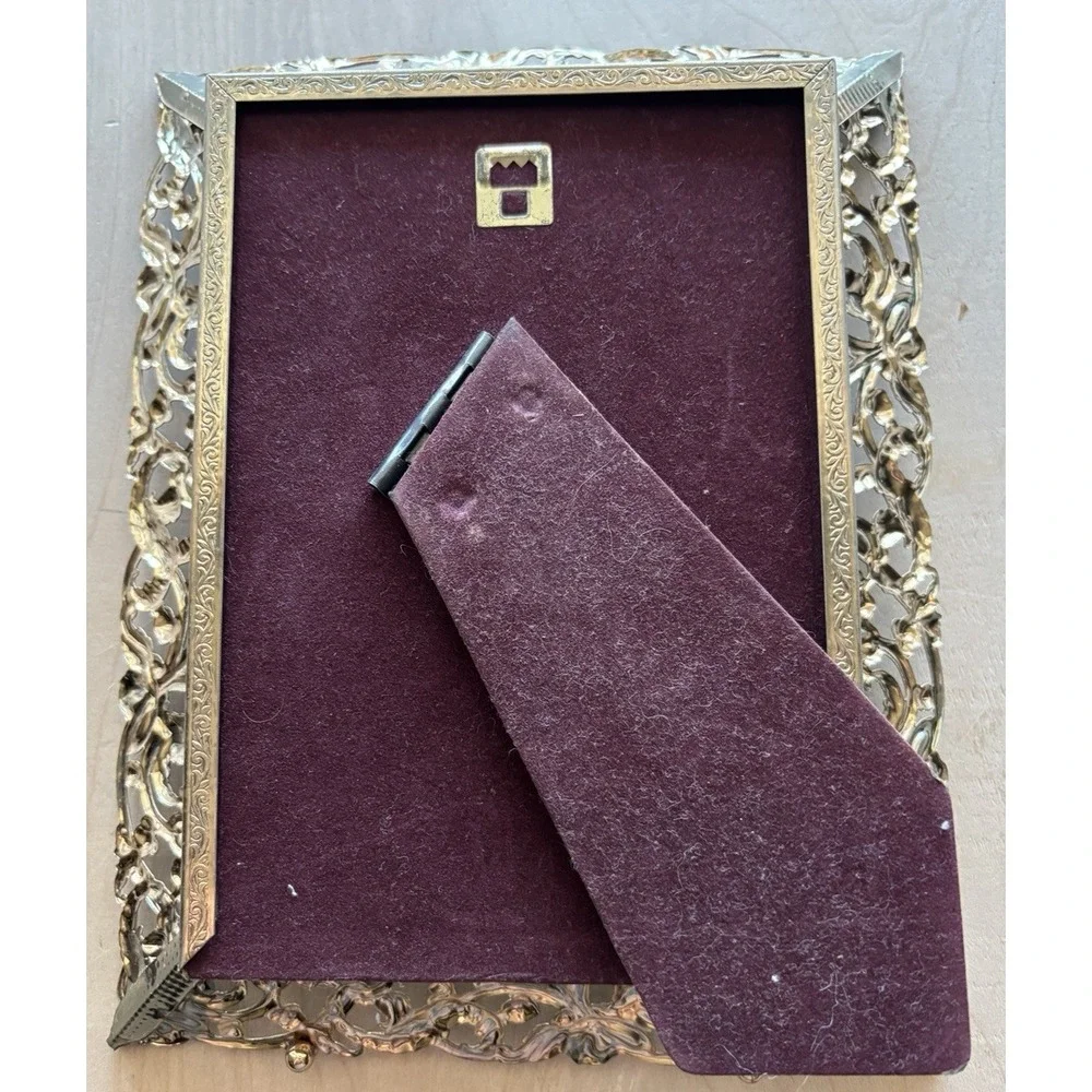 Vintage Ornate Photo Frame 5 x 7 Gold Filigree Metal Hollywood Regency No Glass